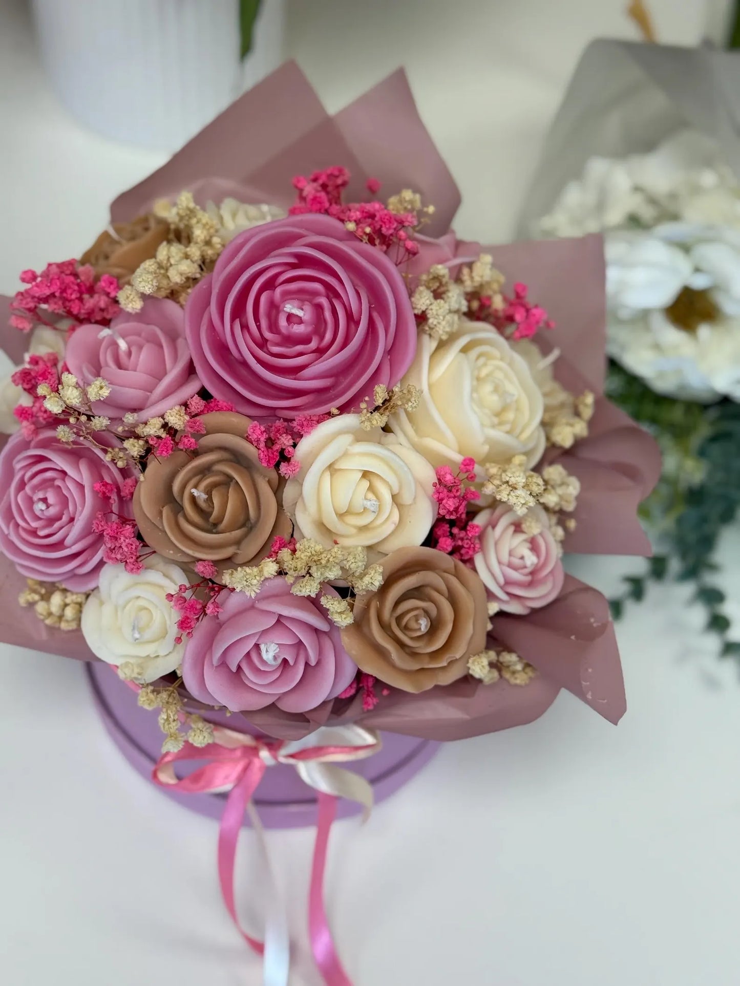 Handmade Scented Candle Bouquet with Roses – Soy Wax Gift for Birthday, Mother’s Day, Women’s Day, or Elegant Home Decor