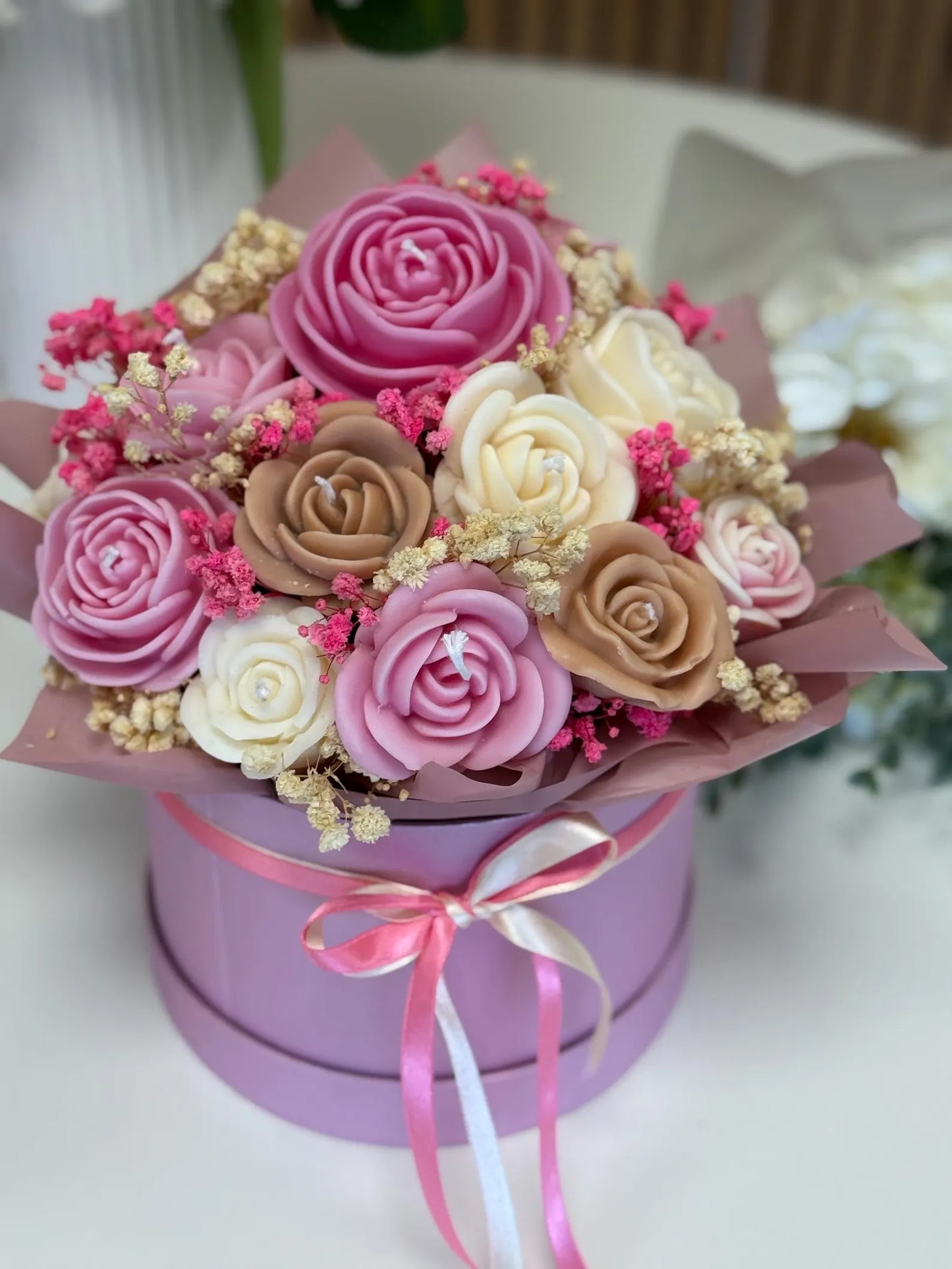Handmade Scented Candle Bouquet with Roses – Soy Wax Gift for Birthday, Mother’s Day, Women’s Day, or Elegant Home Decor